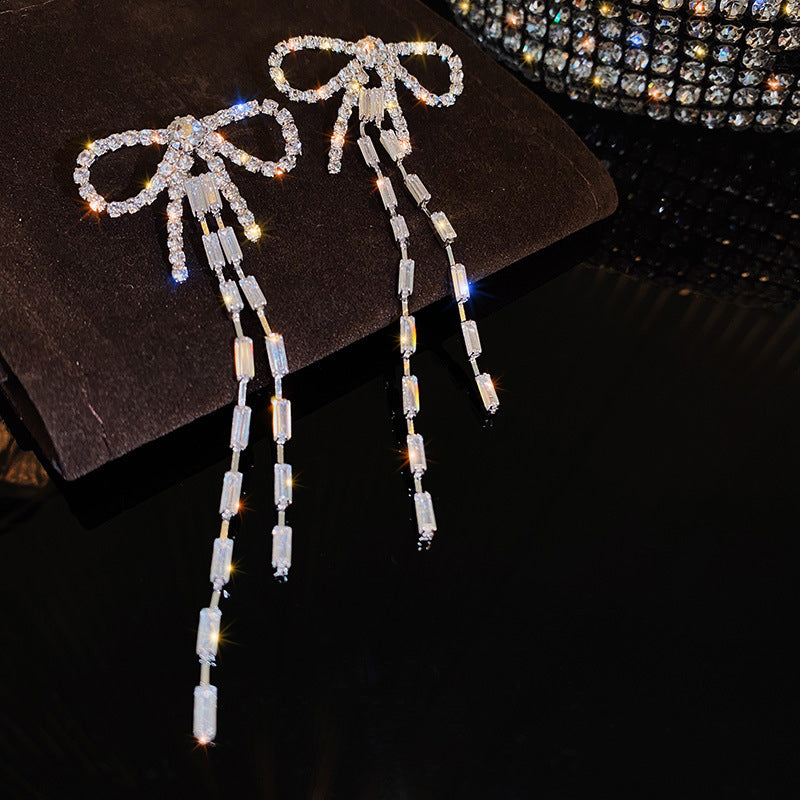 Sterling Silver Needle Light Luxury Pearl Earrings - Graceful Personality