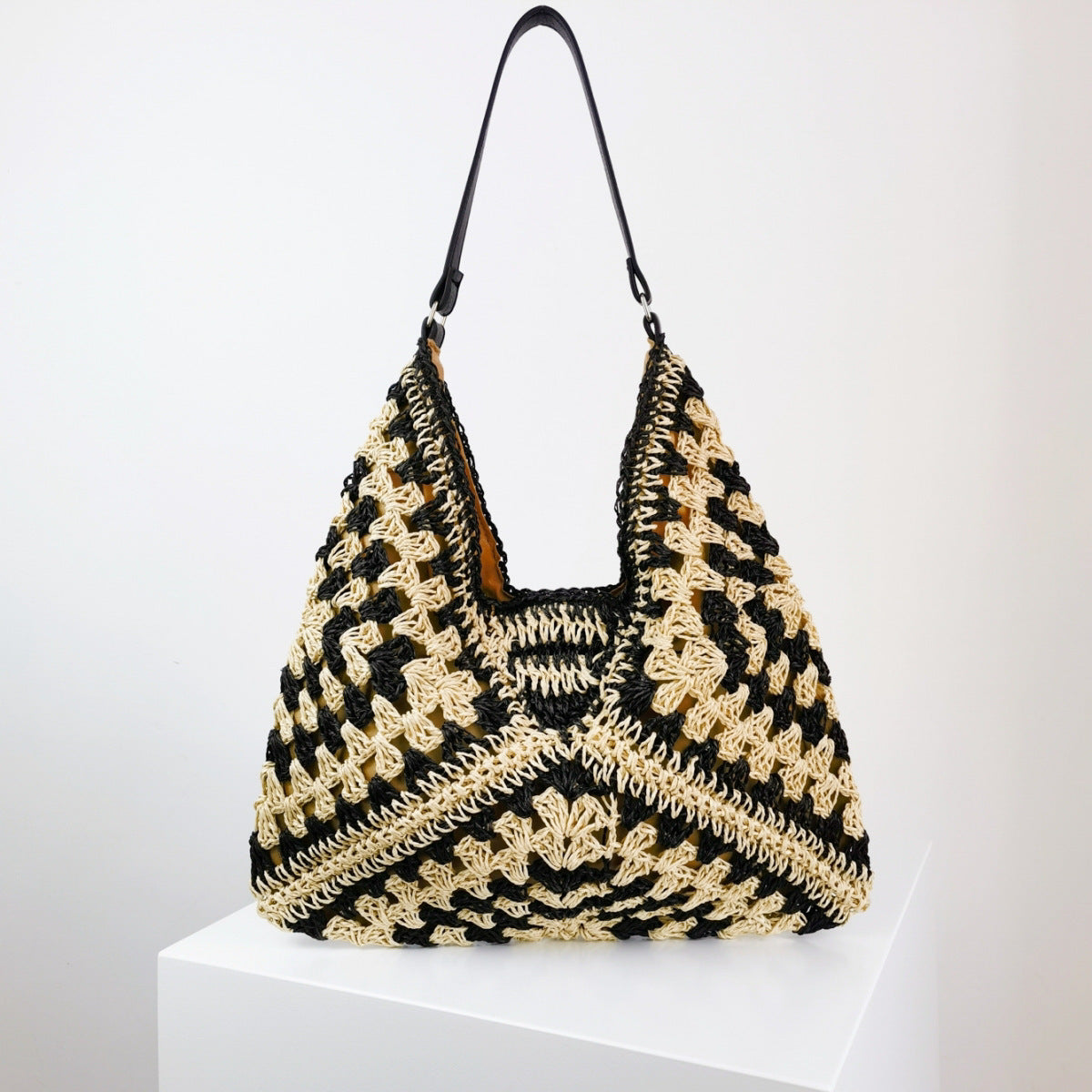 Women's Fashion Handmade Straw Woven Shoulder Bag