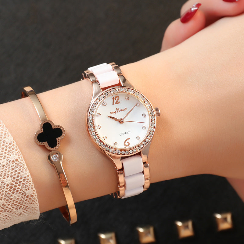 Luxury Women's Quartz Watch – A Statement of Elegance & Precision! Women Watches Luxury Quartz Female Wrist Watches - JumoShop