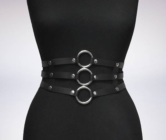 Women’s Black Leather Body Harness – 3-Layer PU Rivet Belt with Metal Hoops