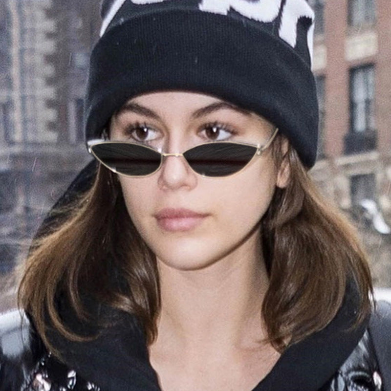 Cute Sexy Retro Cat Eye Sunglasses - Women Metal Triangle Vintage Cat eye Sun Glasses Female