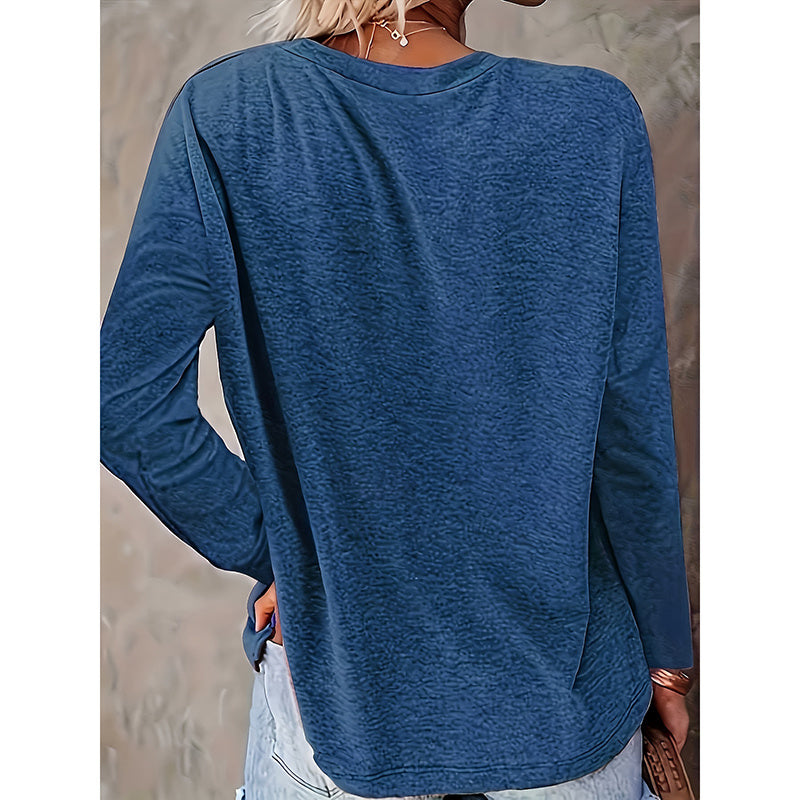 Dog Paw Love Heart Print T-Shirt- Women Long Sleeve Dog Mom Graphic Tees Tops Crewneck Shirts