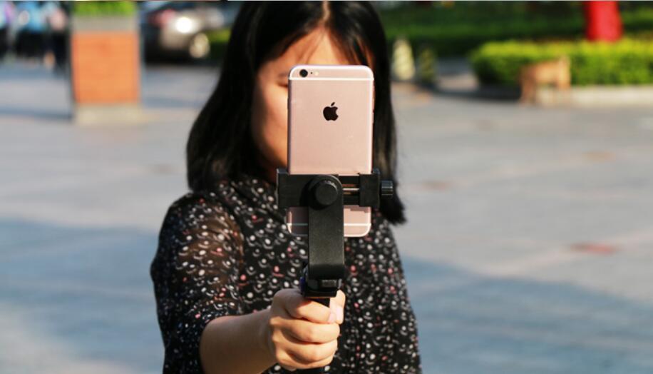 Ulanzi Handheld Smartphone Video Rig Case For Phones - Phone Rig Stabilizer For Live Stream YouTube Filmmaking Vlogger