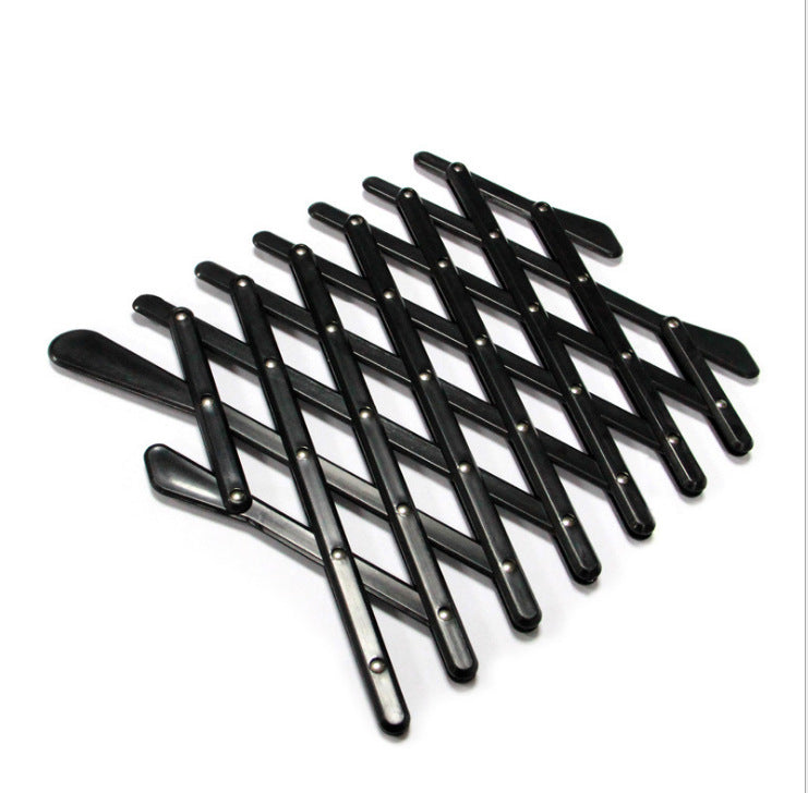 Retractable Pet Barrier Fence – Expandable Gate for Pet Isolation & Safety