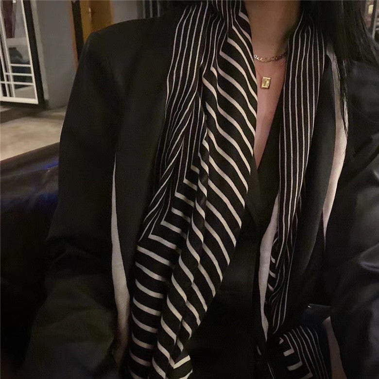 ✨ Women's Elegant Geometric Long Scarf – Timeless & Stylish ✨ Women's Elegant Simple Scarf Geometric Style Long Scarf - JumoShop