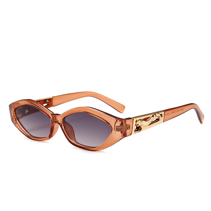 Classy Angular Cat-eye Sunglasses - Modern Retro Temples In The Shape Of A Jumping Cheetah