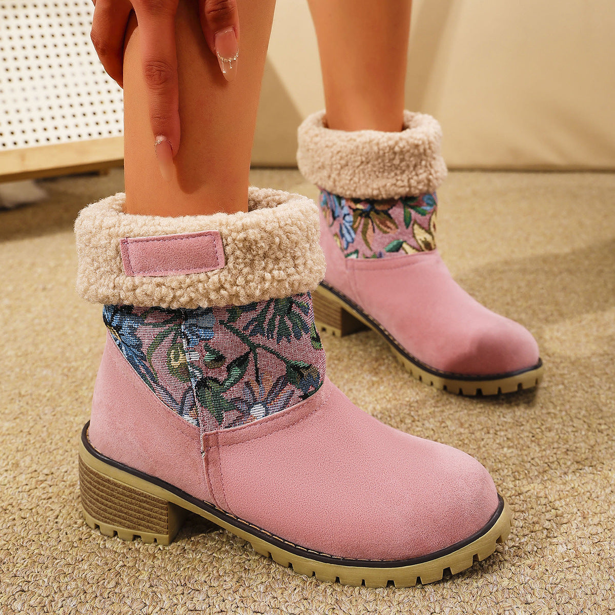 Flowers Embroidered Snow Boots For Women