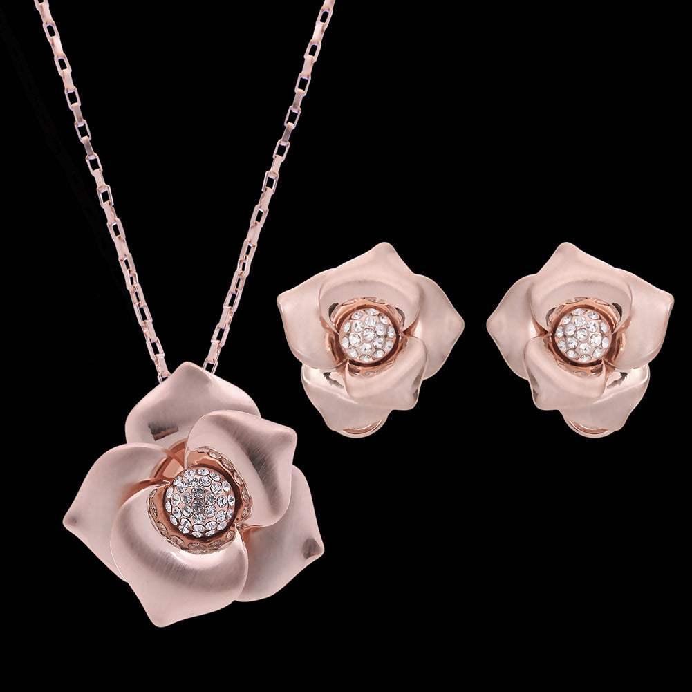 Elegant Rose Flower Jewelry Set – Rose Gold Plated Necklace & Earrings with Crystal Accents