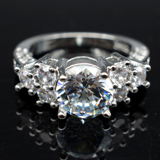 Luxury Diamond Zircon Engagement Ring
