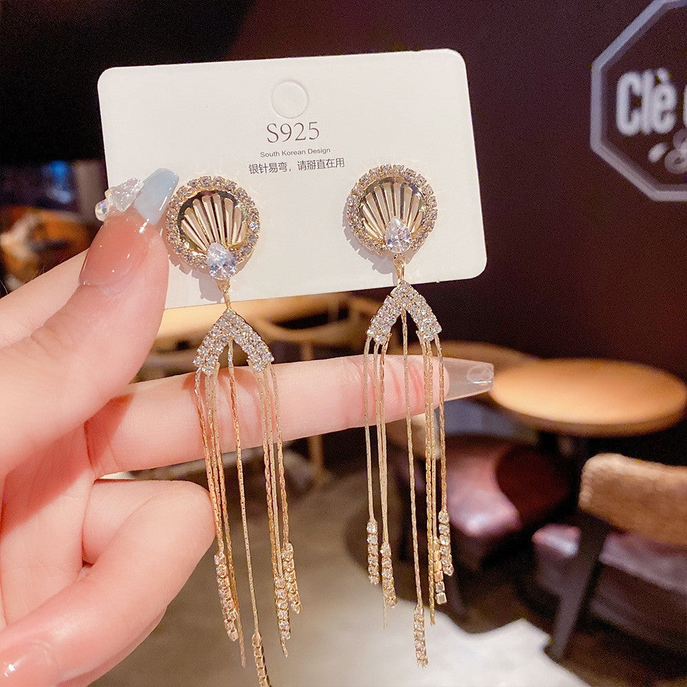 Sterling Silver Needle Light Luxury Pearl Earrings - Graceful Personality