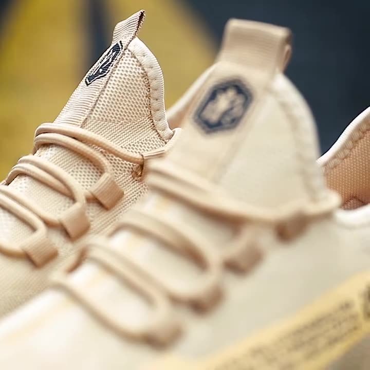 Men's Sneakers Lightweight Breathable Walking Shoes