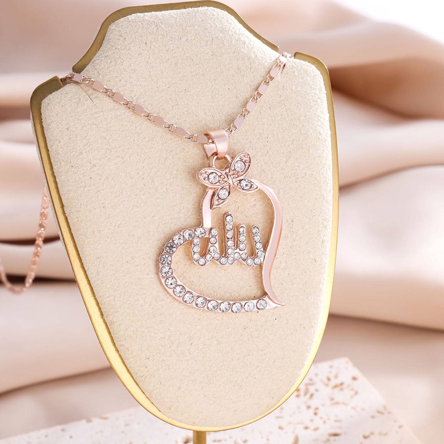 Creative Heart Full Diamond Fashion Hollowed-out Necklace