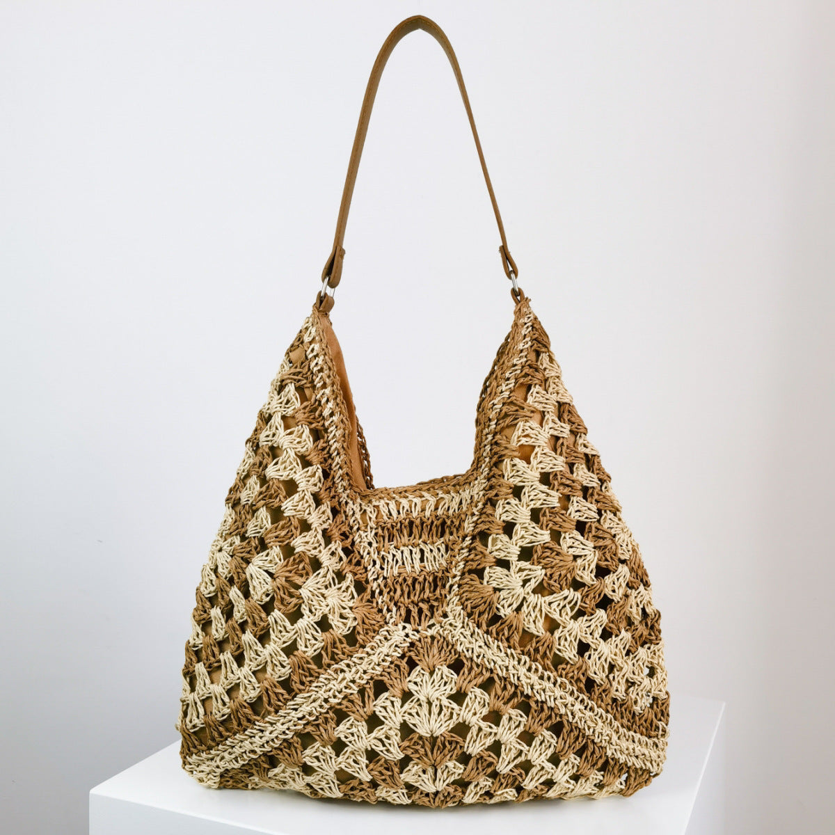 Women's Fashion Handmade Straw Woven Shoulder Bag