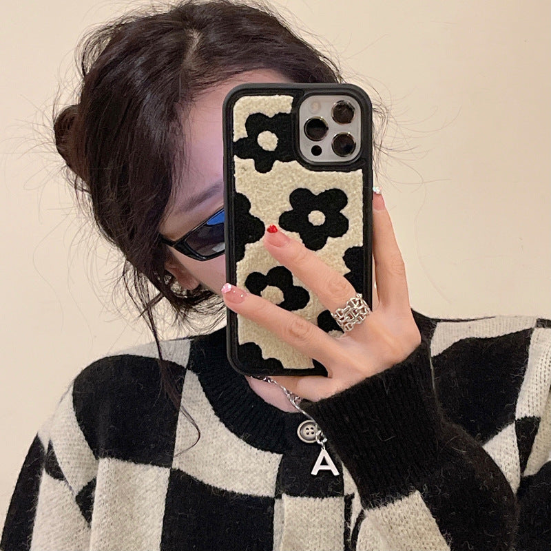 Autumn And Winter Mobile Phone Cases - Plush Flowers Are Suitable For Ladies