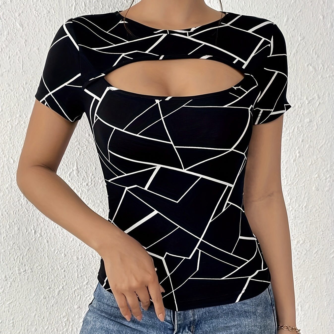 Geometric Print Front Hollowed Top - Ladies' Geometric Print Design Casual Style Hollowed Out Front Collar Round Neck Shoulder T-shirt Top