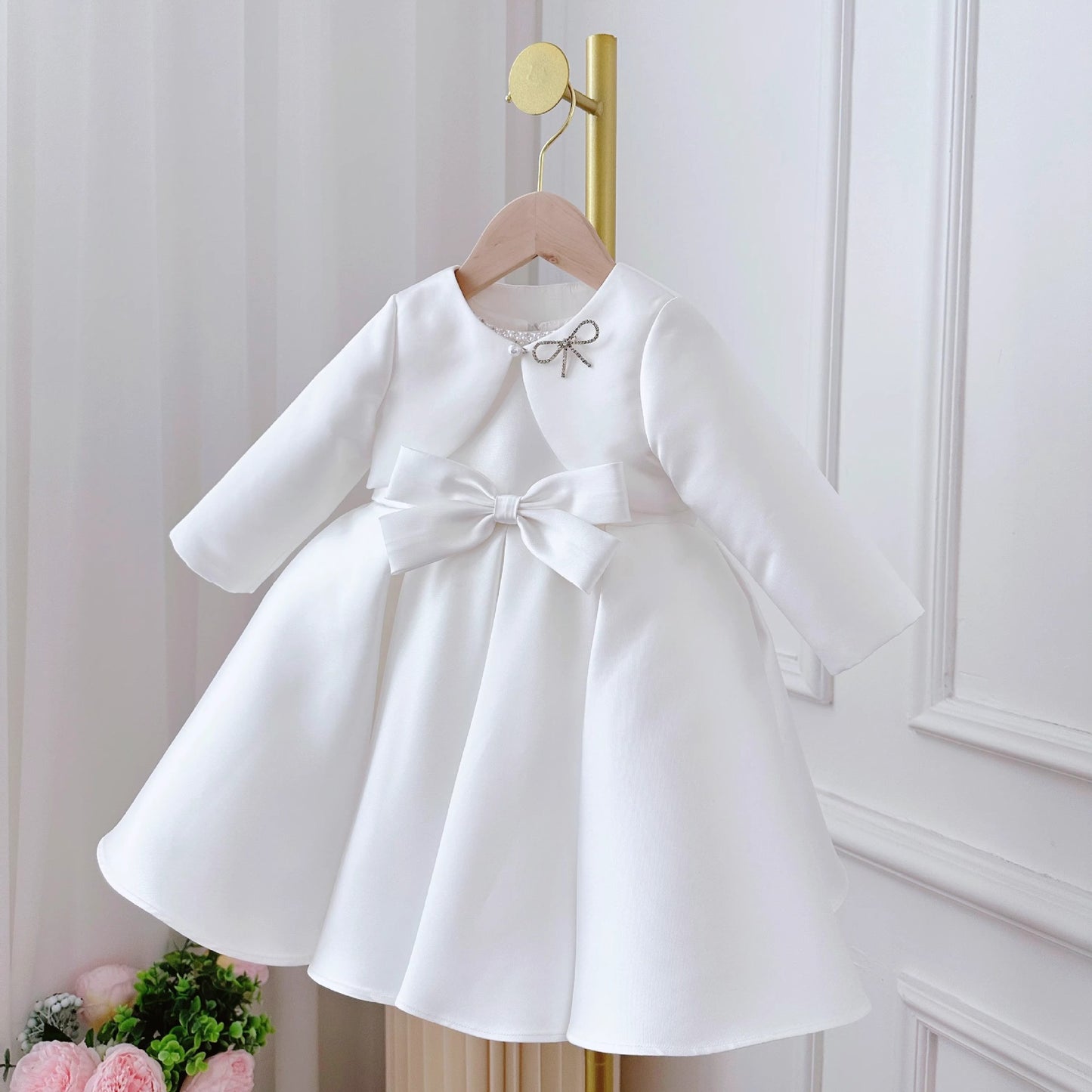 White Classic Baby Style Two-piece Set Dress