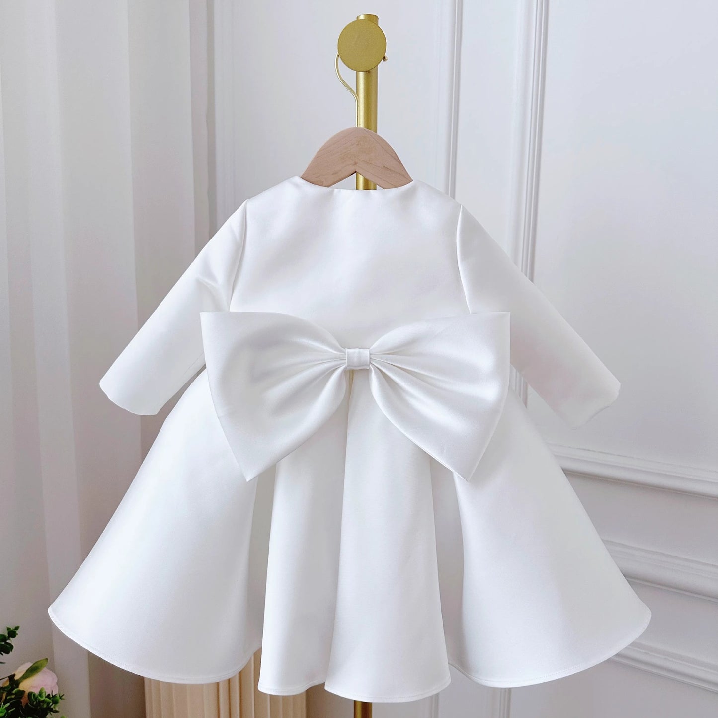 White Classic Baby Style Two-piece Set Dress