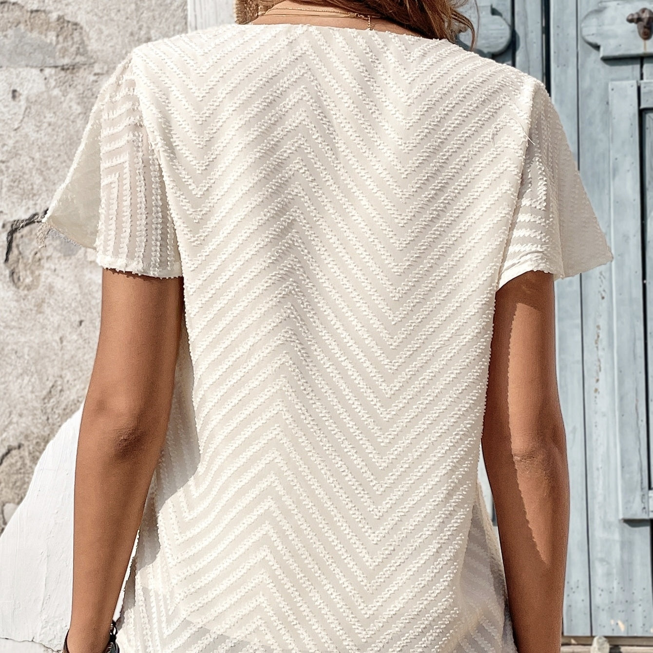 Ladies' Solid Color T-shirt With Lining Pattern Asymmetrical Hem Detail V-neck Elegant Casual Style