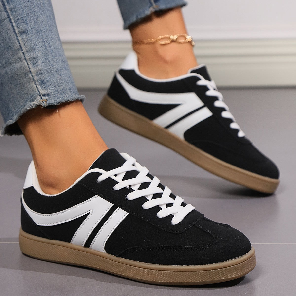 Lace-up Round Toe Flat Shoes -- Fashion Sports Slip On Casual Shoes For Women