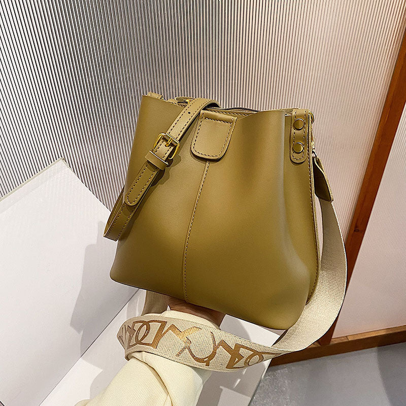 French Minority Design - Simple Wide Shoulder Strap Bucket Bags Female