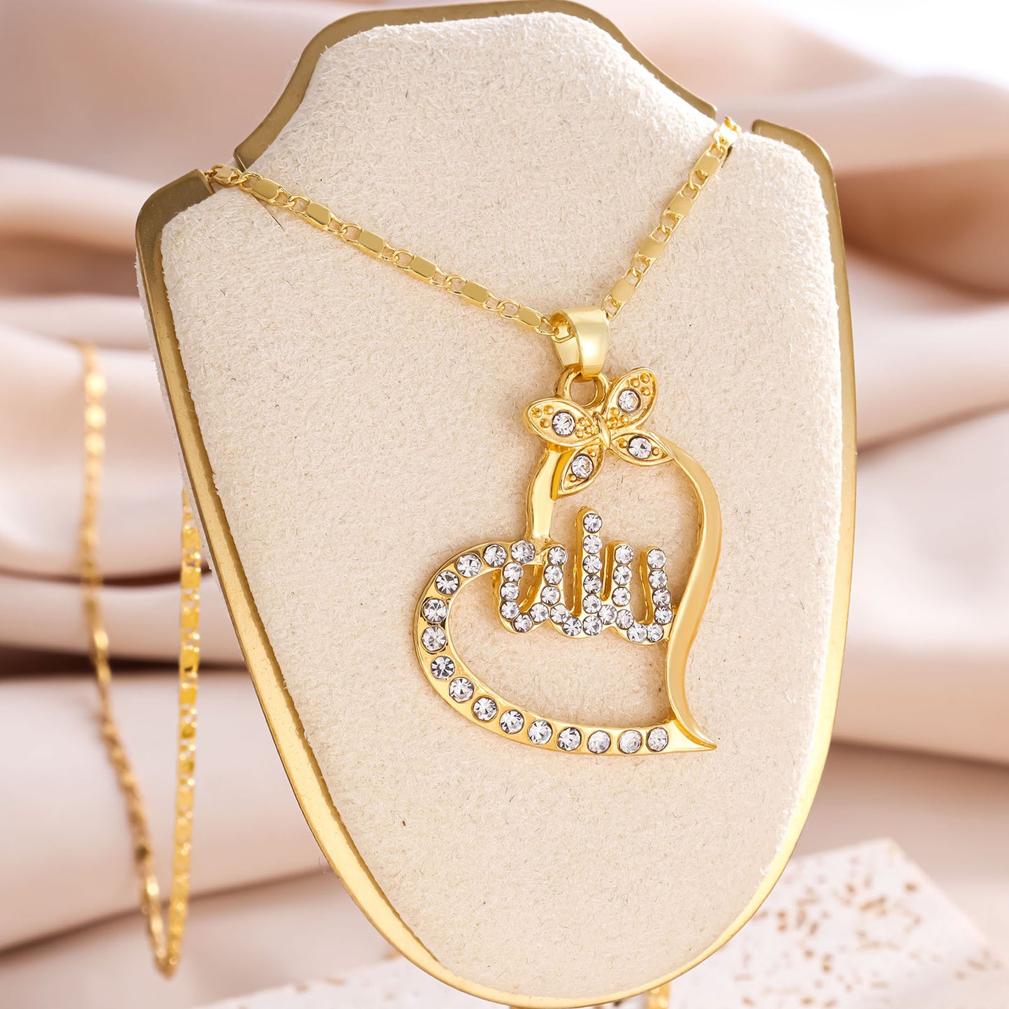 Creative Heart Full Diamond Fashion Hollowed-out Necklace