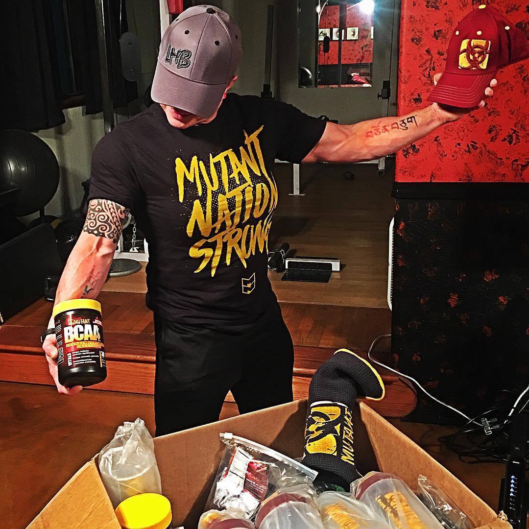 New Short Sleeve Clothing - Tight T-shirt Men's Gyms Fitness