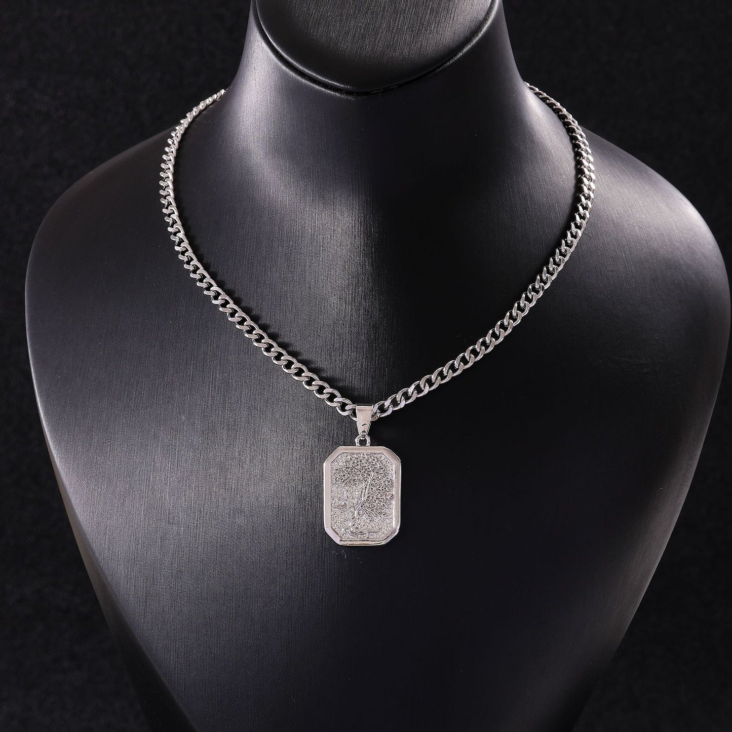 Artistic Retro Tree Of Life Relief Hip Hop Necklace