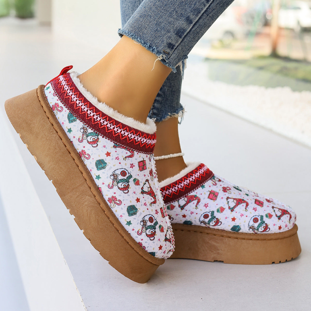 Women's Cartoon Christmas Print Ankle Boots - Casual Slip On Plush Lined Home Shoes Comfortable Winter Short Boots
