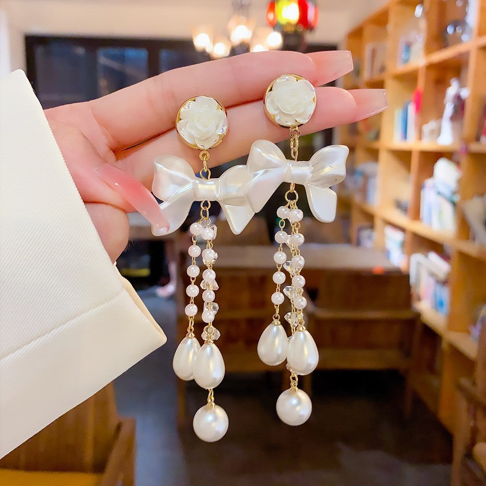 Sterling Silver Needle Light Luxury Pearl Earrings - Graceful Personality