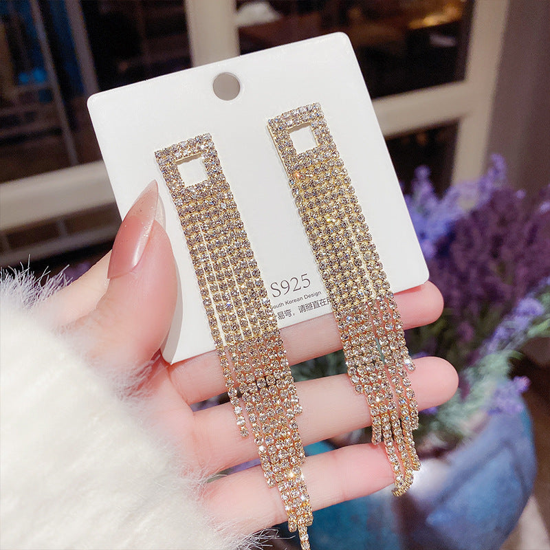 Sterling Silver Needle Light Luxury Pearl Earrings - Graceful Personality