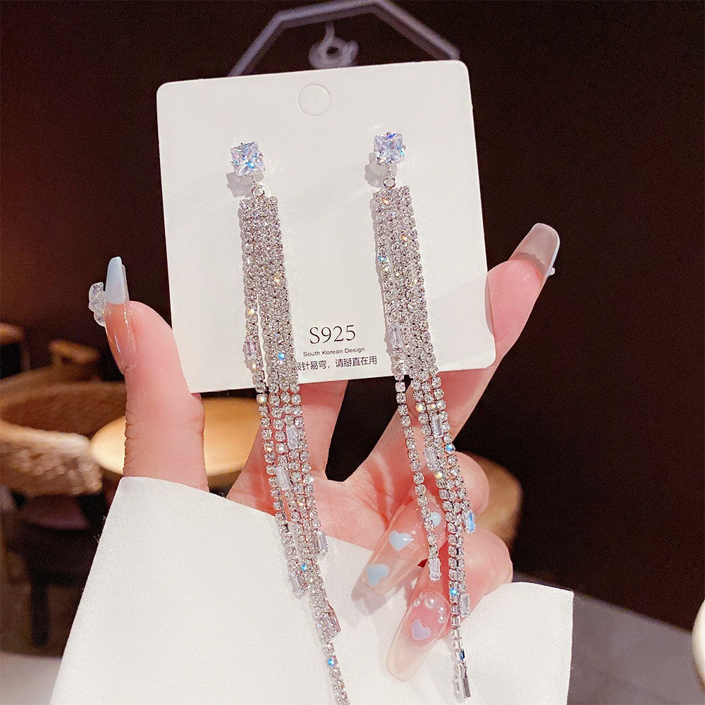 Sterling Silver Needle Light Luxury Pearl Earrings - Graceful Personality