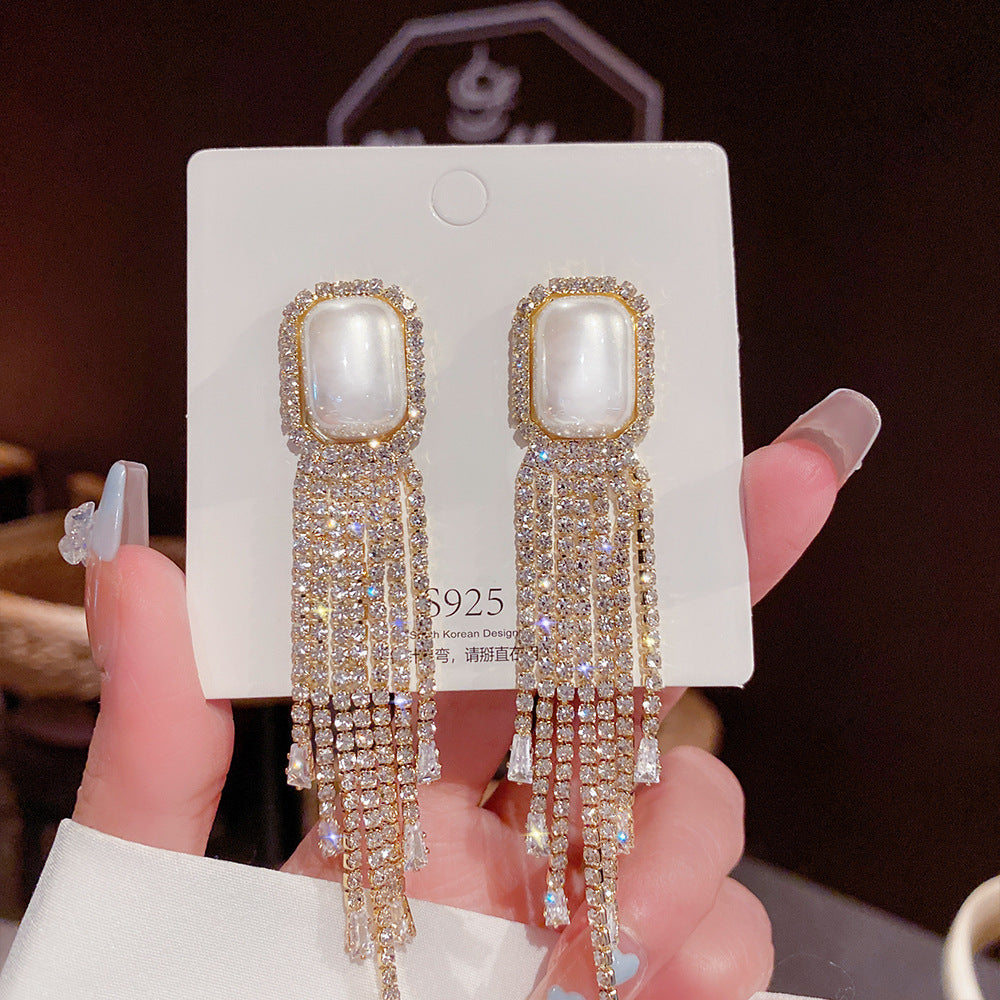 Sterling Silver Needle Light Luxury Pearl Earrings - Graceful Personality
