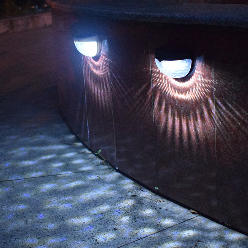 Solar Light Outdoor Waterproof Semicircular Fence Lamp