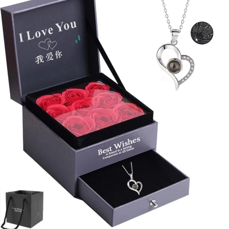 100 Languages "I Love You" Projection Necklace – Heart-Shaped Rose Gold Pendant