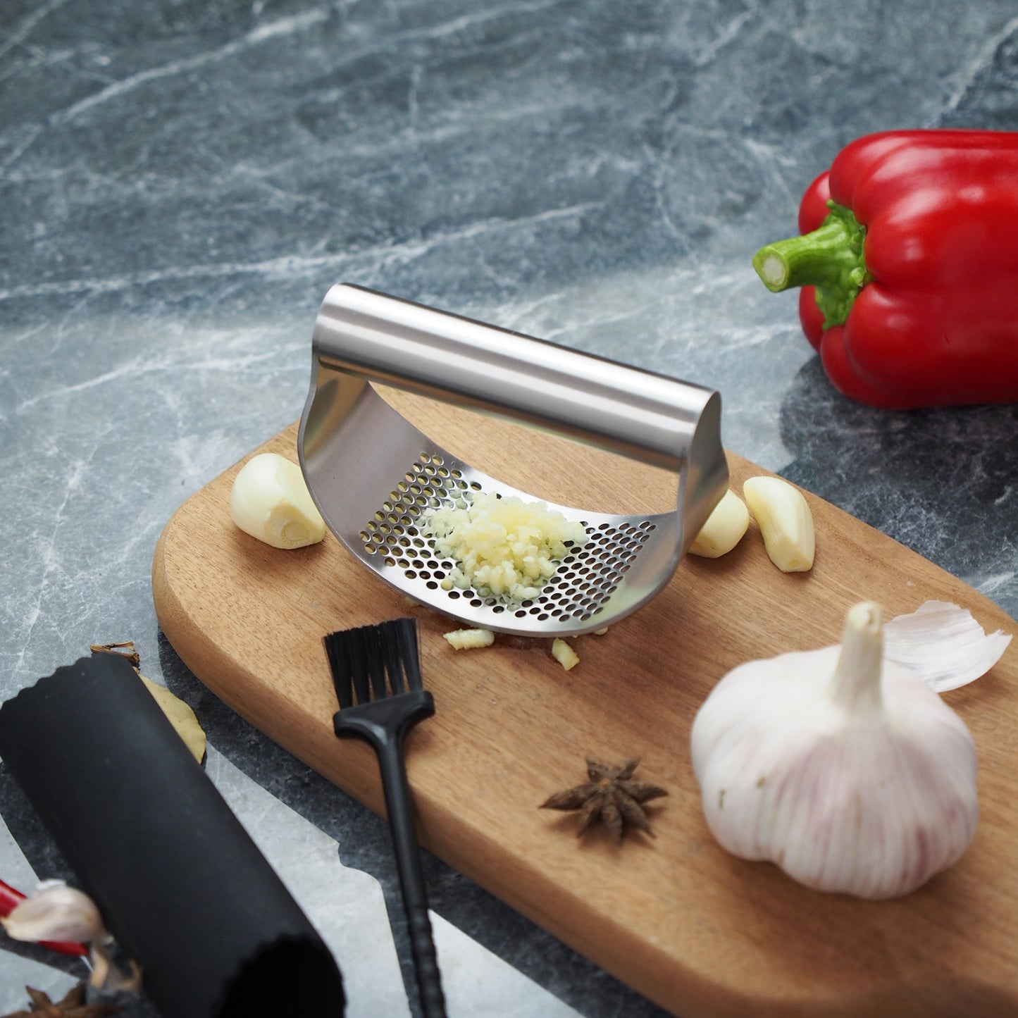 Upgraded Stainless Steel Garlic Press Squeezer – Manual Rocker Garlic &amp; Ginger Crusher! - JumoShop