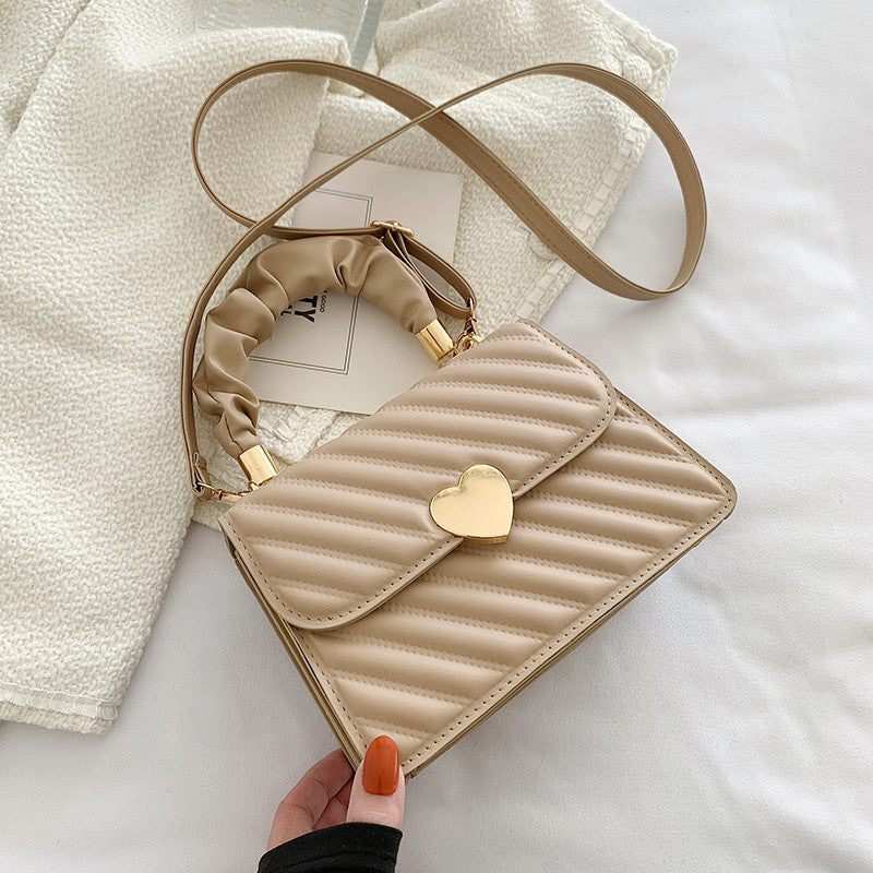 Women Handbags - Fashion Chain Shoulder Bags With Love Metal Design