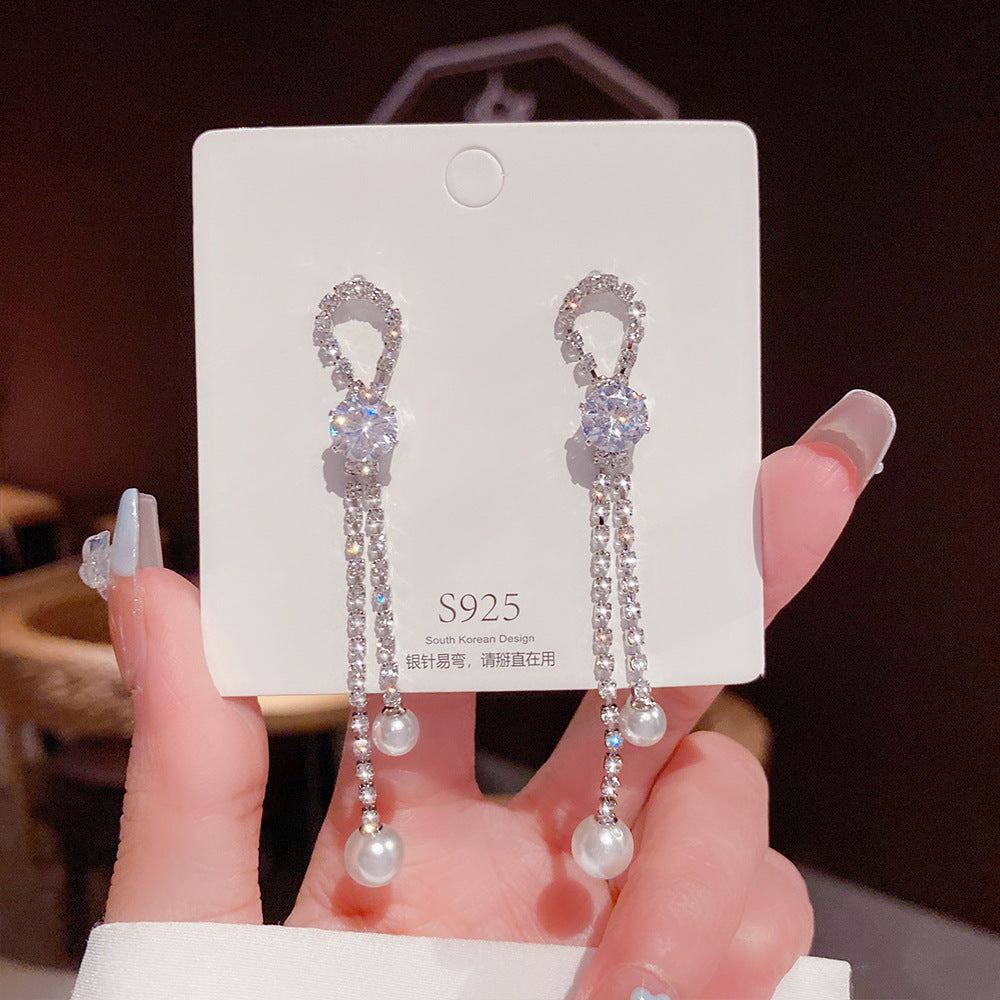 Sterling Silver Needle Light Luxury Pearl Earrings - Graceful Personality