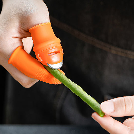 Silicone Thumb Knife Finger Protector – Garden Harvesting Tool for Cutting Vegetables, Fruits & Plants! - JumoShop