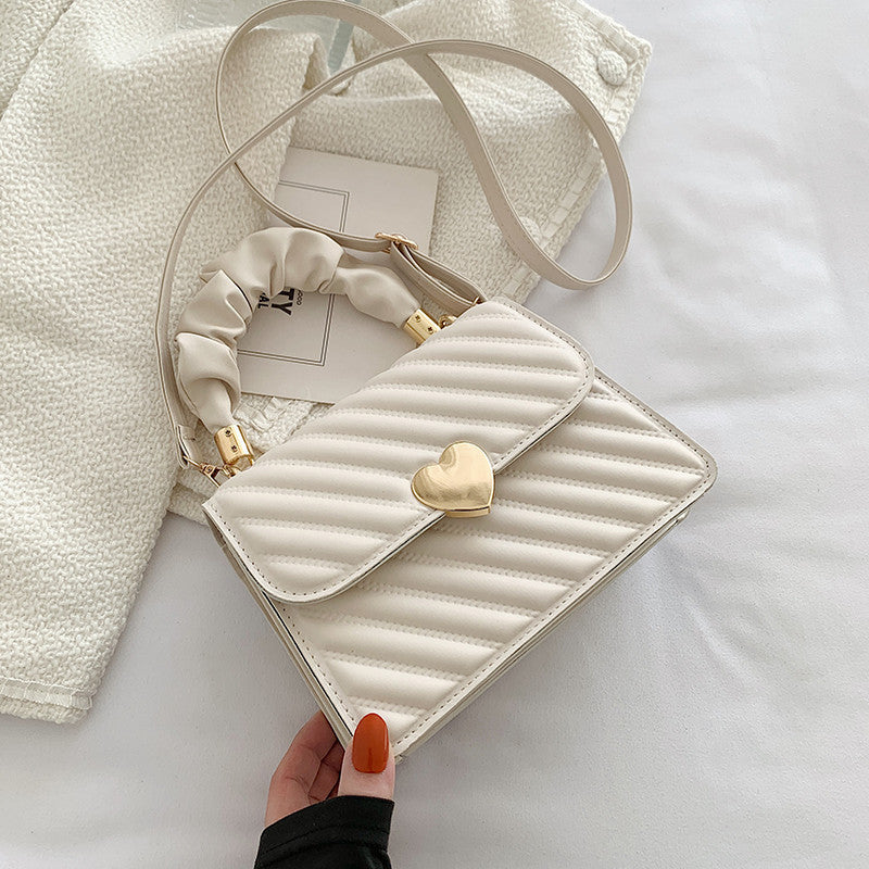 Women Handbags - Fashion Chain Shoulder Bags With Love Metal Design