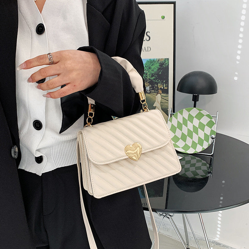 Women Handbags - Fashion Chain Shoulder Bags With Love Metal Design