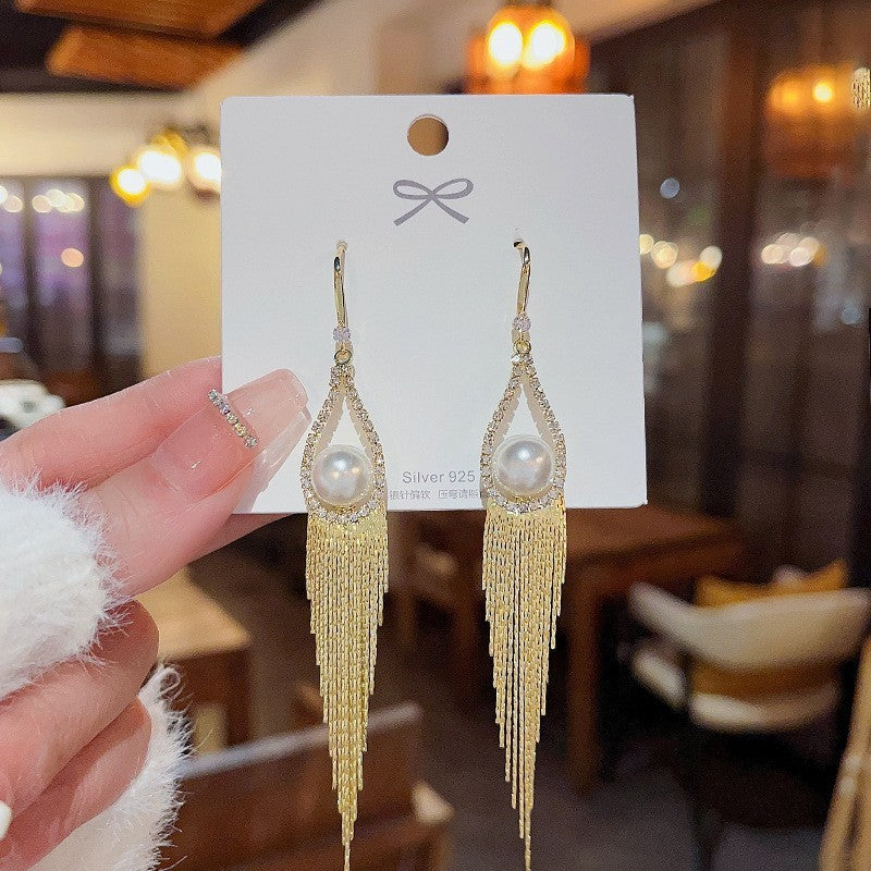 Sterling Silver Needle Light Luxury Pearl Earrings - Graceful Personality