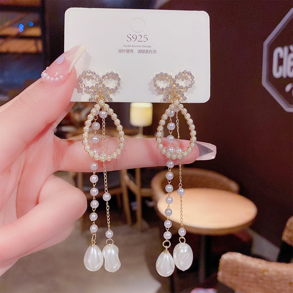 Sterling Silver Needle Light Luxury Pearl Earrings - Graceful Personality