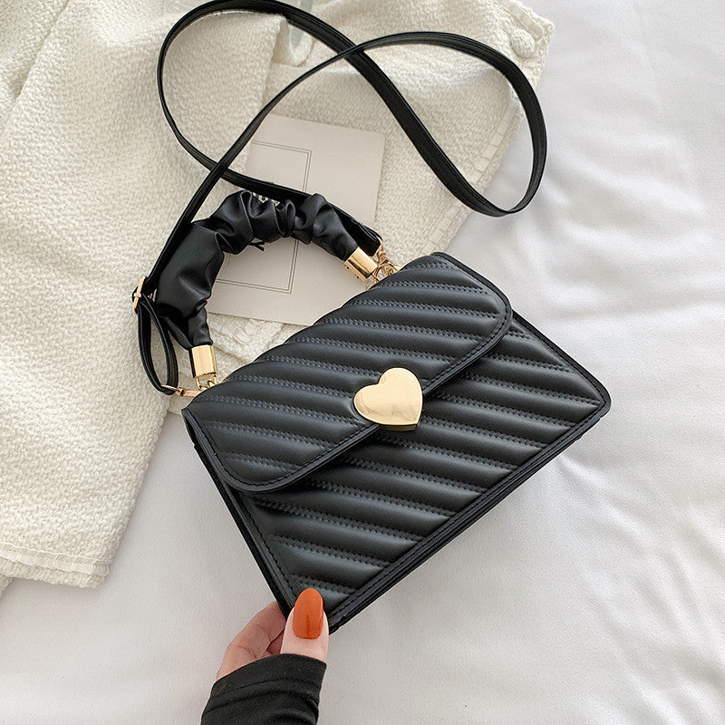 Women Handbags - Fashion Chain Shoulder Bags With Love Metal Design
