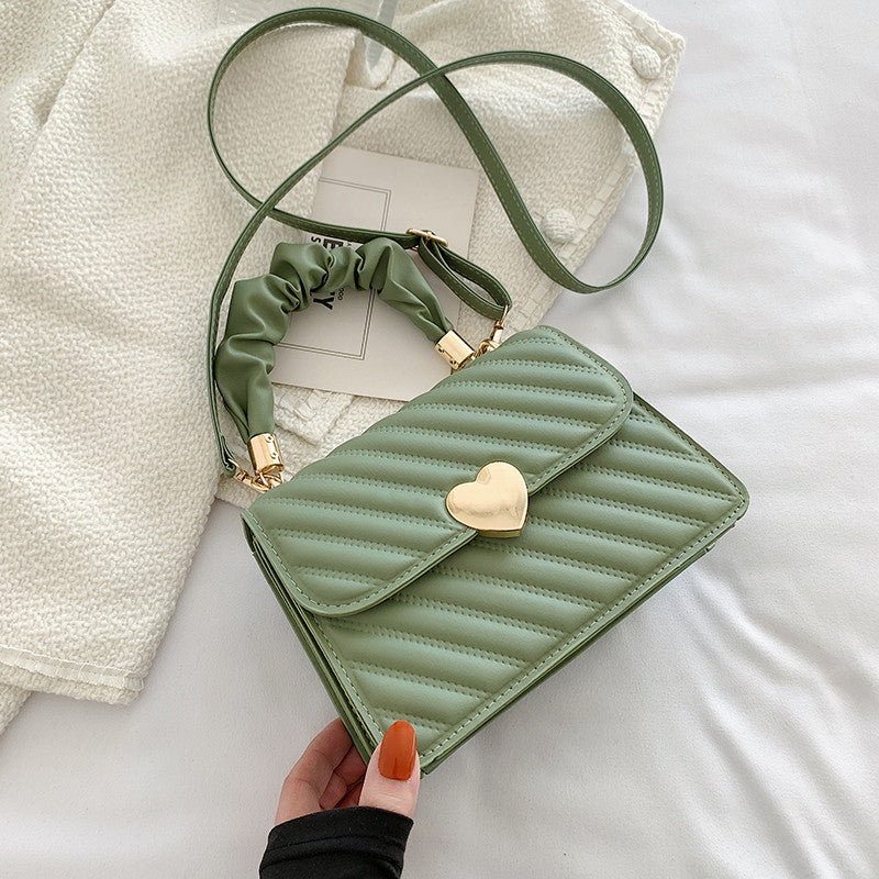 Women Handbags - Fashion Chain Shoulder Bags With Love Metal Design
