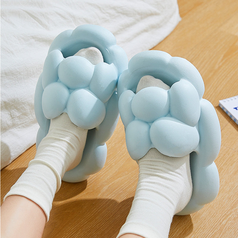 Soft Cloud Design Slippers - Cute House Shoes, Women Outdoor and Indoor Bathroom Slipper